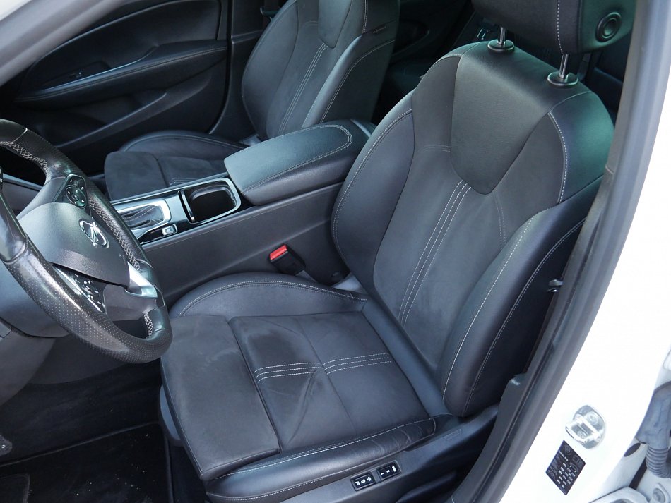 Opel Insignia 2.0 CDTI 