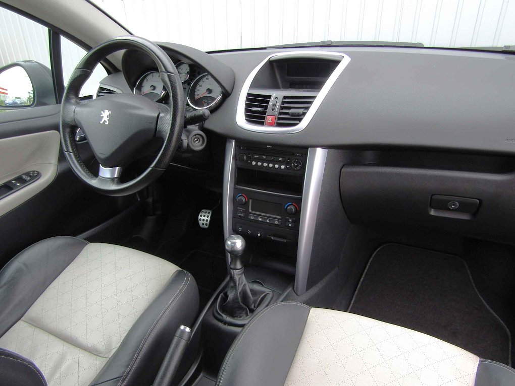 Peugeot 207 1.6i 