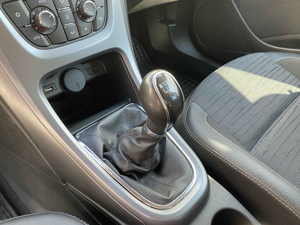 Opel Astra 1.4i 