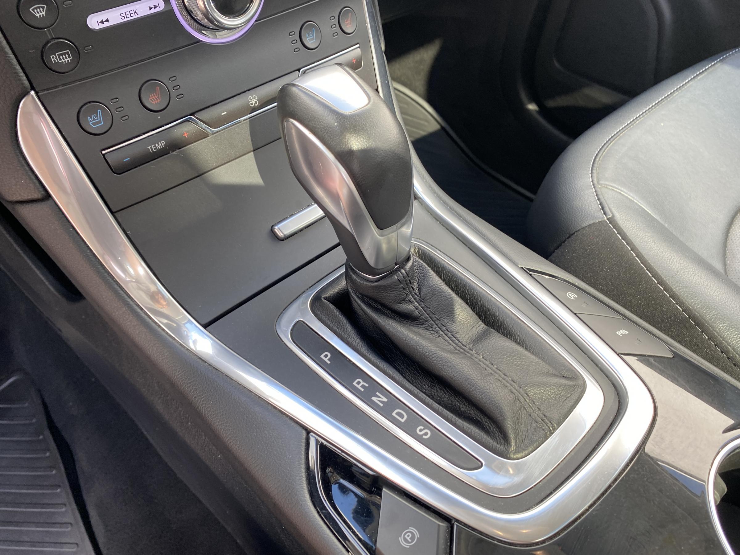 Ford Galaxy, 2017 - pohled č. 18