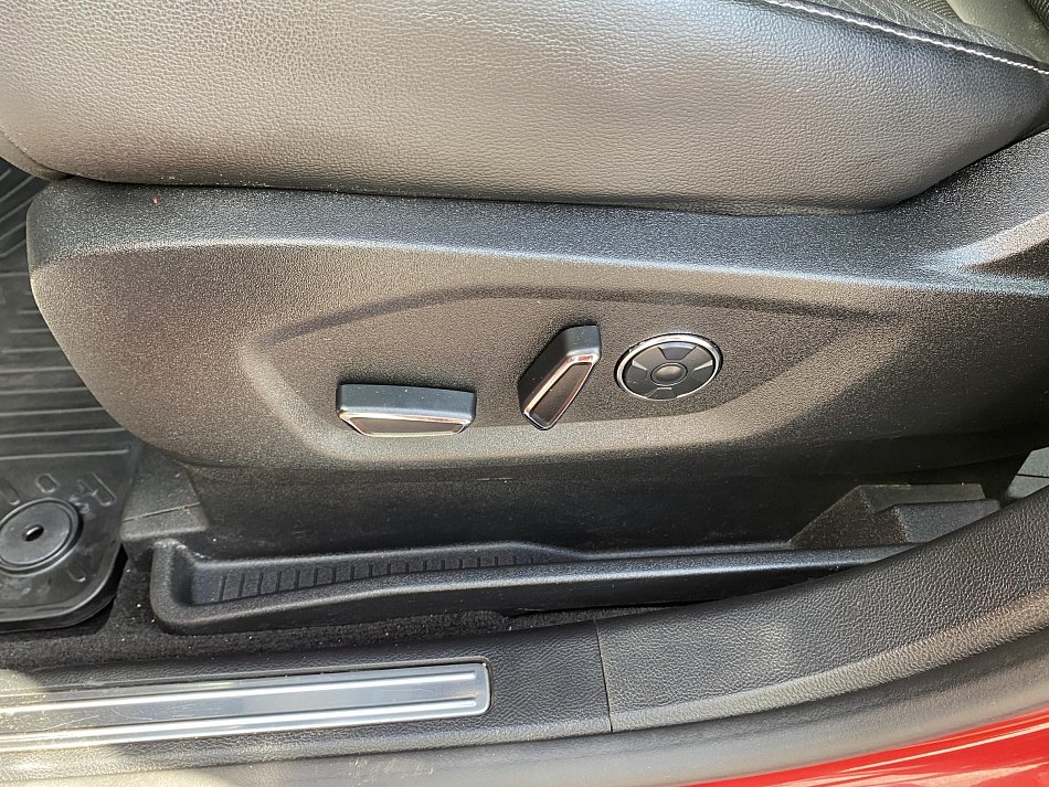 Ford Galaxy 2.0 TDCi Titanium AWD 7míst