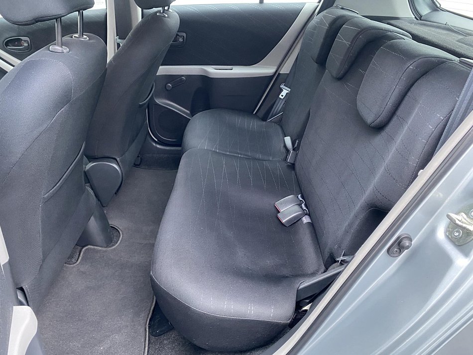 Toyota Yaris 1.3 VVTi Sol