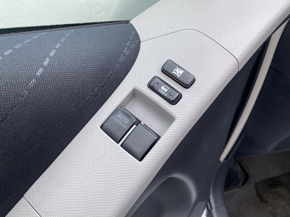 Toyota Yaris 1.3 VVTi Sol