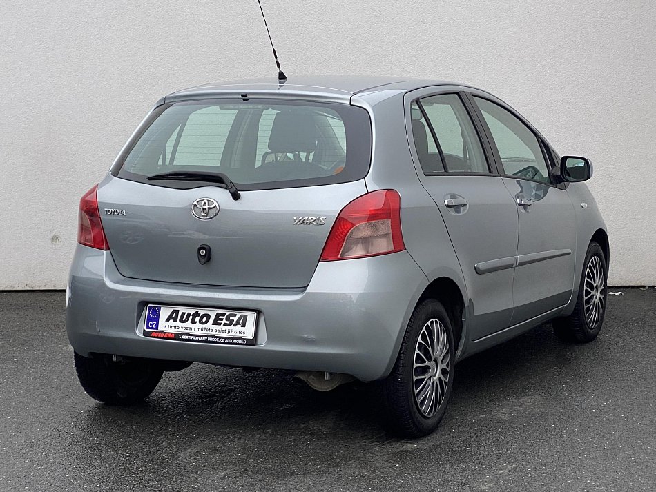 Toyota Yaris 1.3 VVTi Sol