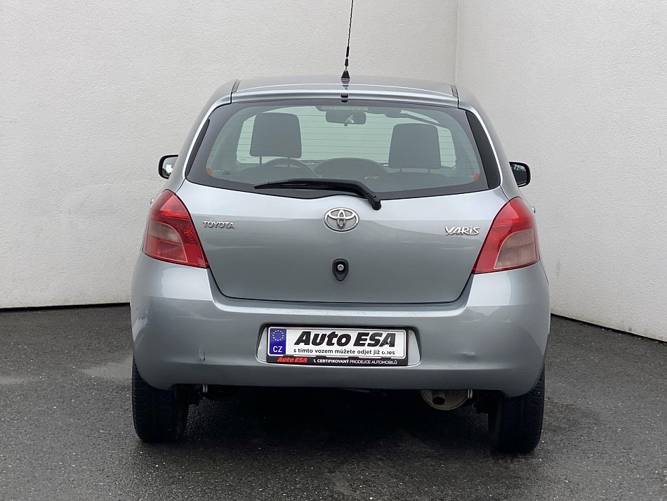 Toyota Yaris 1.3 VVTi Sol