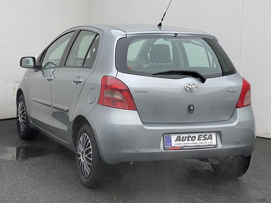 Toyota Yaris 1.3 VVTi Sol