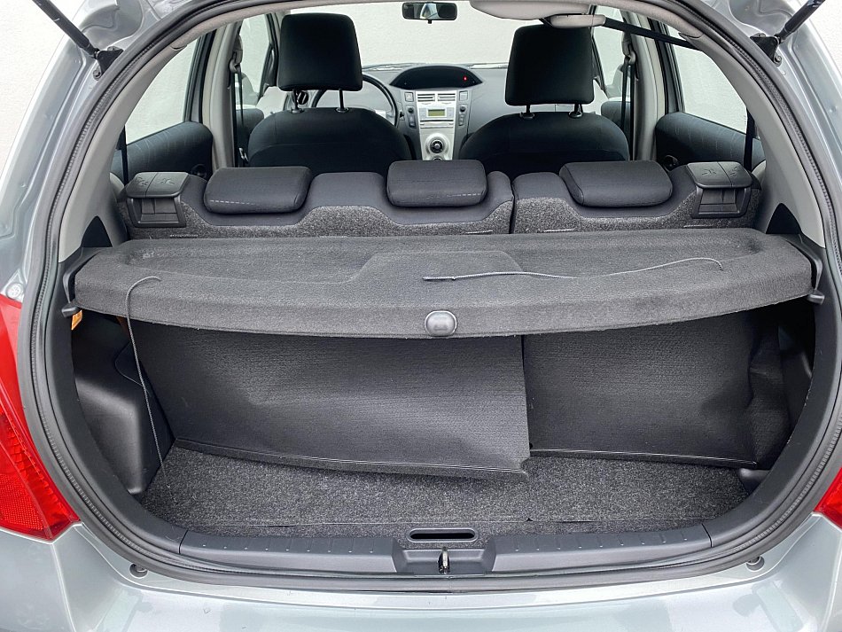 Toyota Yaris 1.3 VVTi Sol