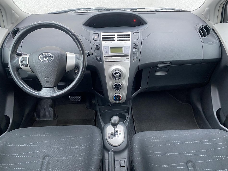 Toyota Yaris 1.3 VVTi Sol