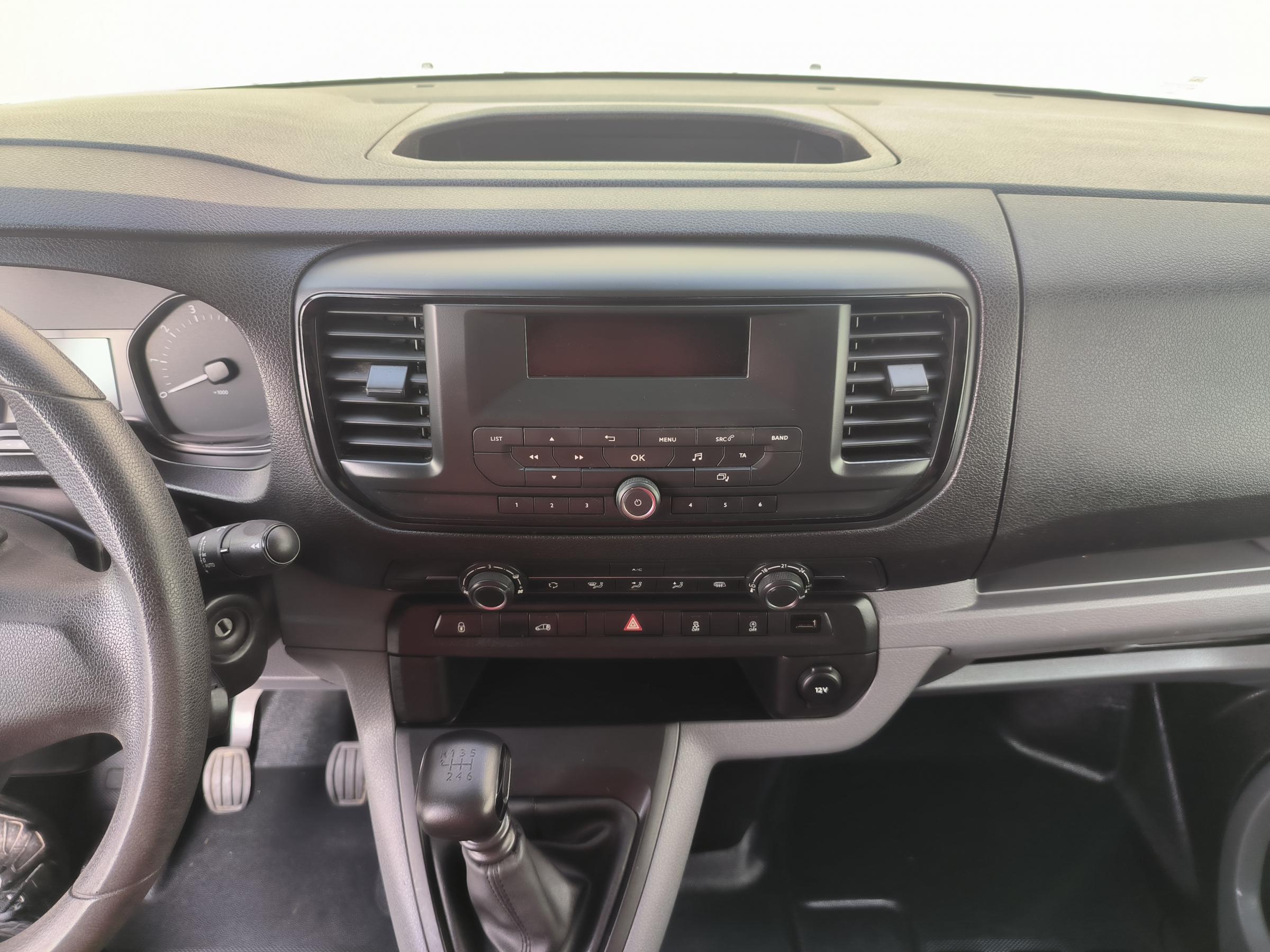 Opel Vivaro, 2021 - pohled č. 12