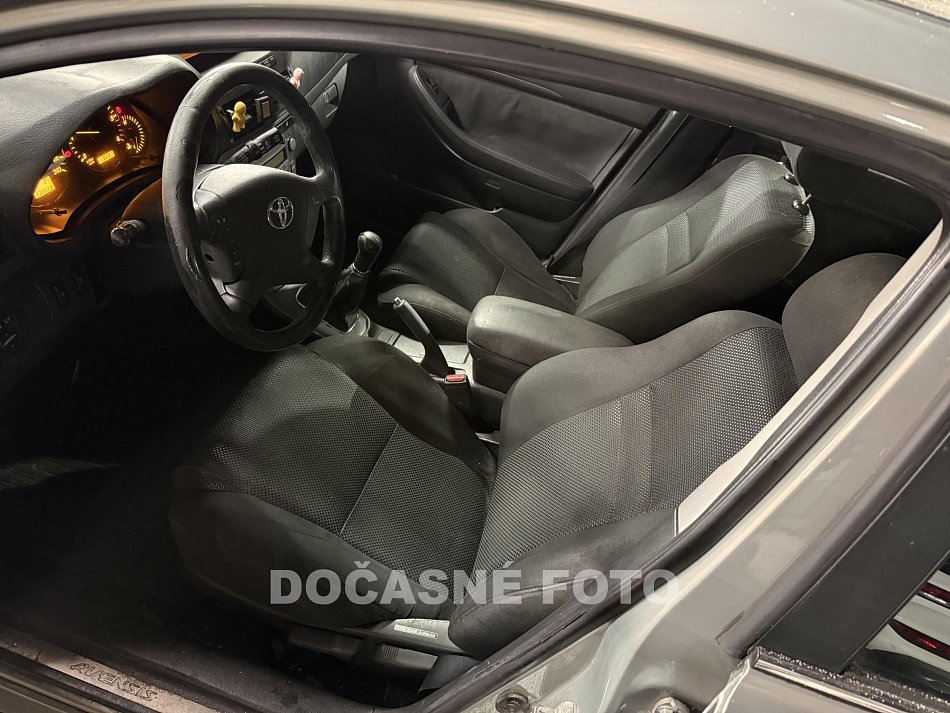 Toyota Avensis 2.0D-4D 