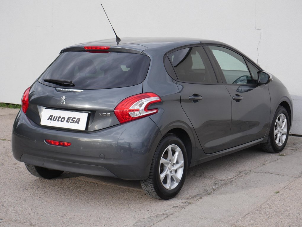 Peugeot 208 1.2 VTi 