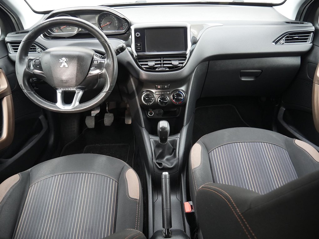 Peugeot 208 1.2 VTi 