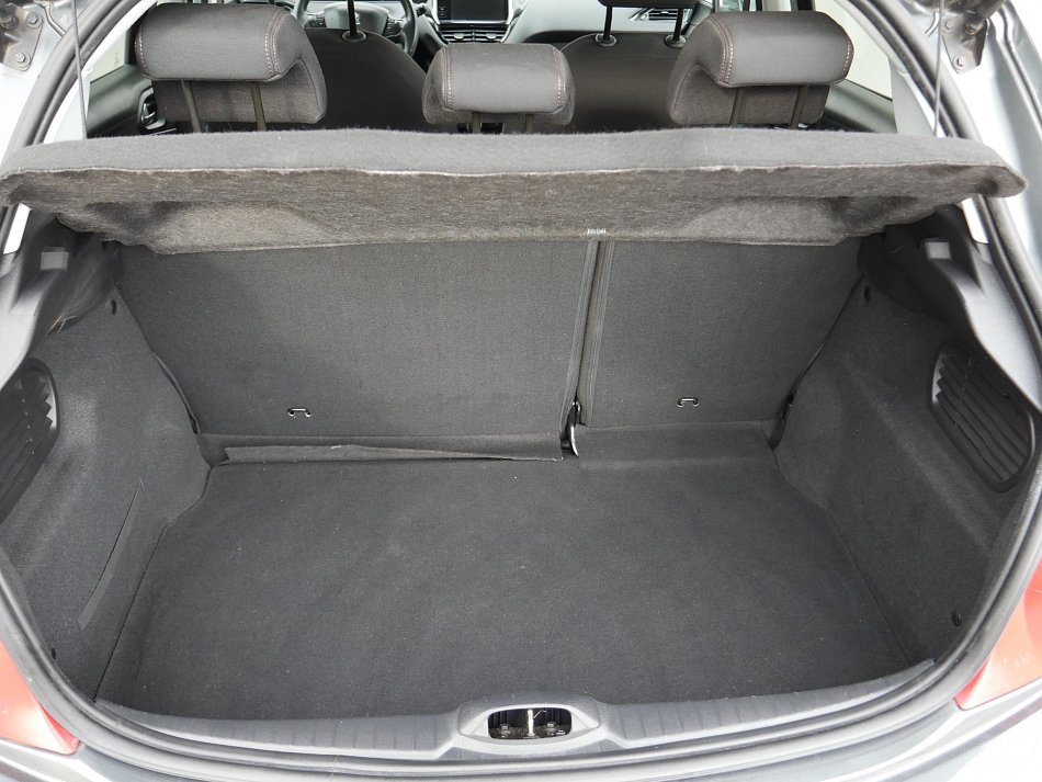Peugeot 208 1.2 VTi 