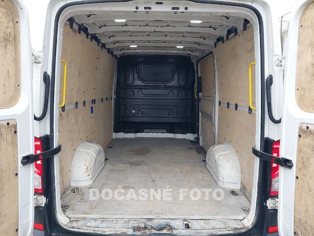 Volkswagen Crafter 2.0TDi  L2H1