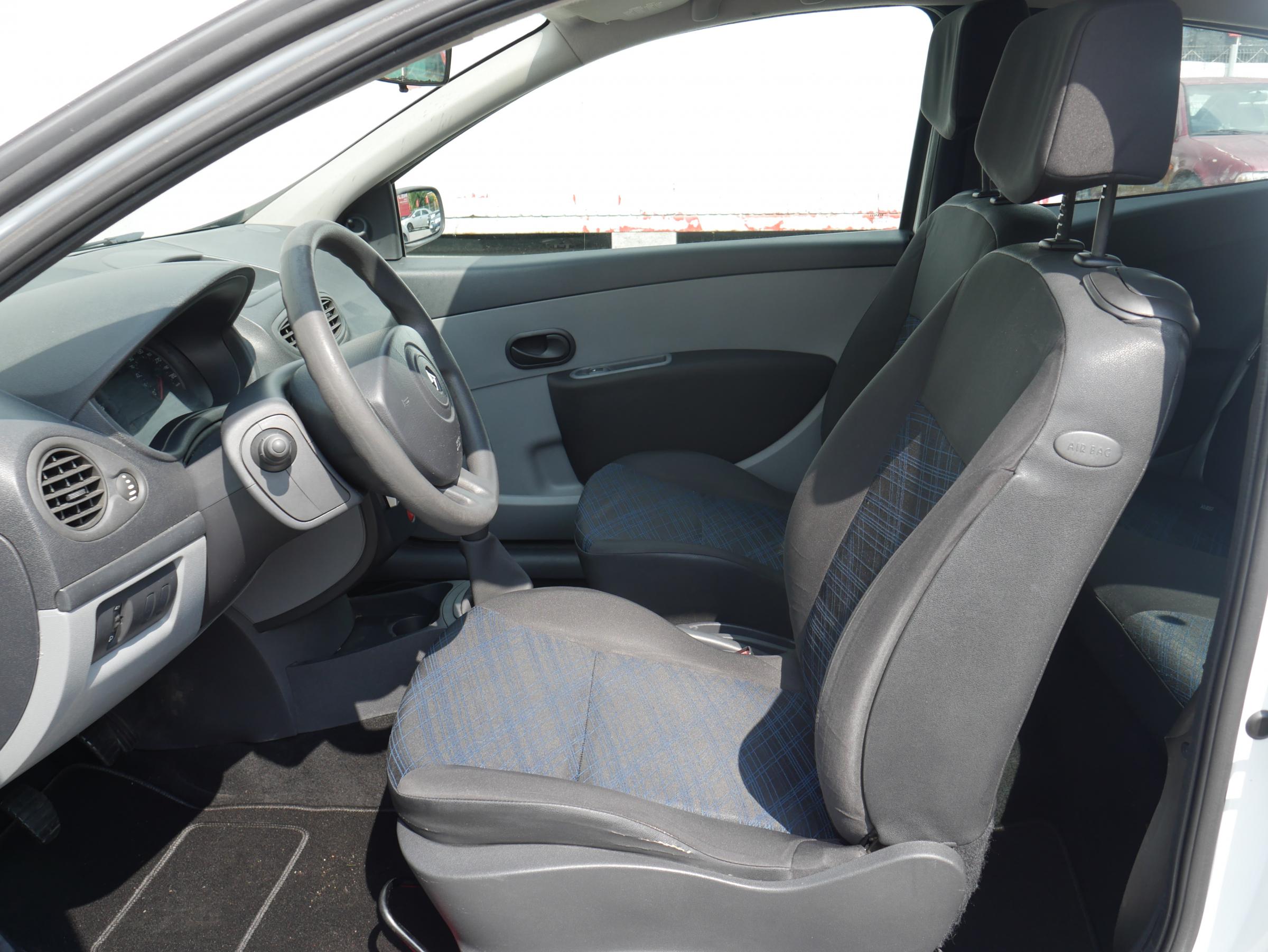 Renault Clio, 2006 - pohled č. 9