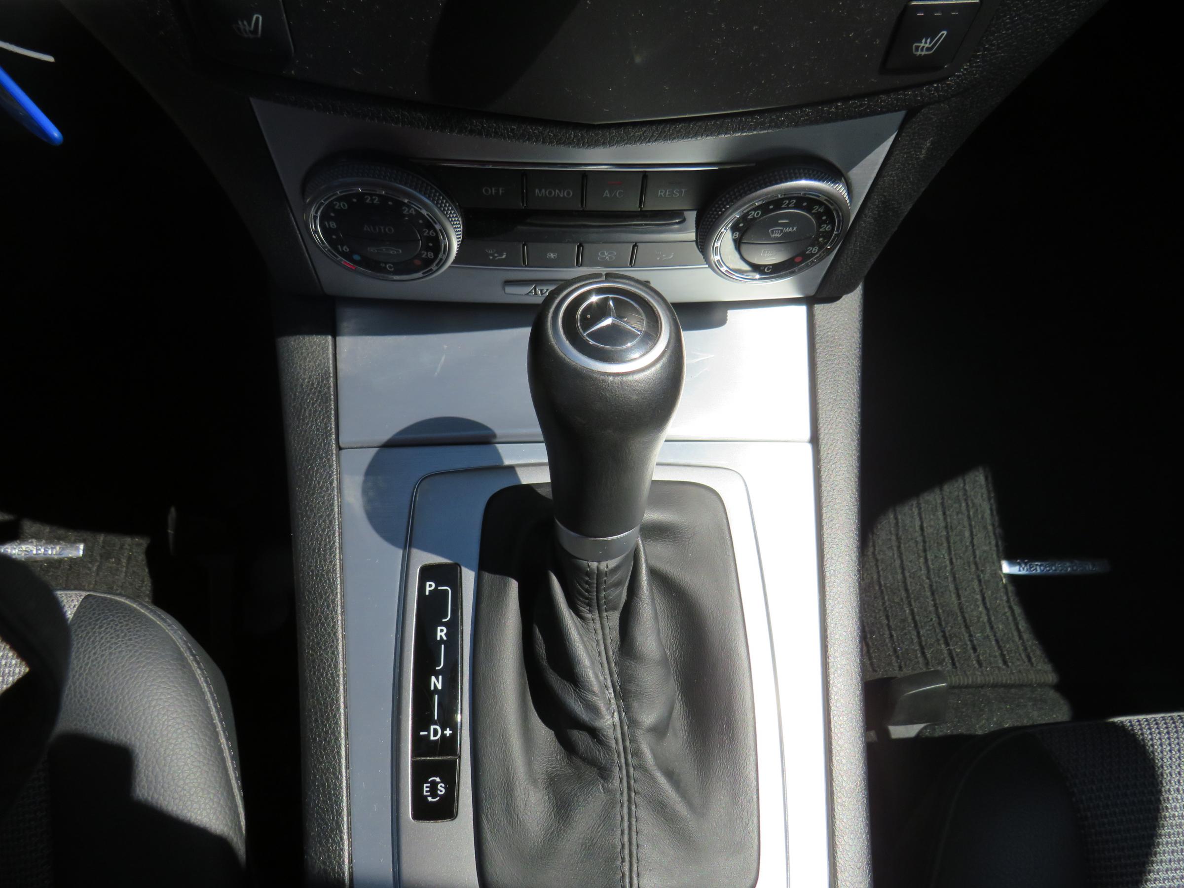 Mercedes-Benz Třída C, 2010 - pohled č. 20