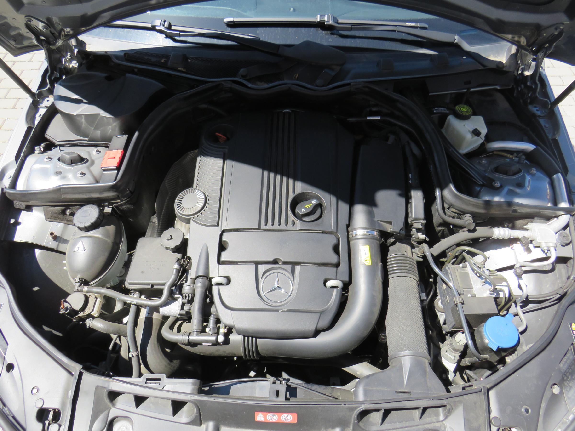 Mercedes-Benz Třída C, 2010 - pohled č. 7