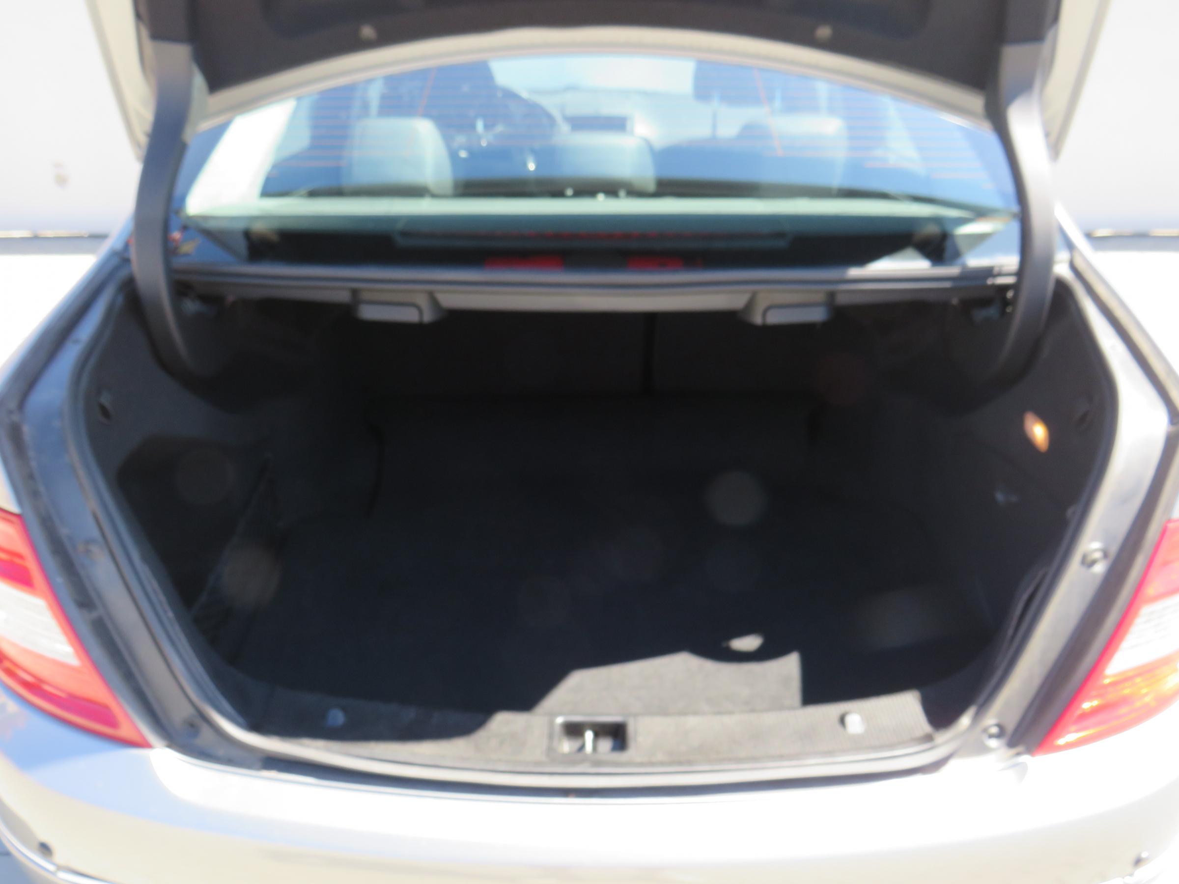 Mercedes-Benz Třída C, 2010 - pohled č. 8