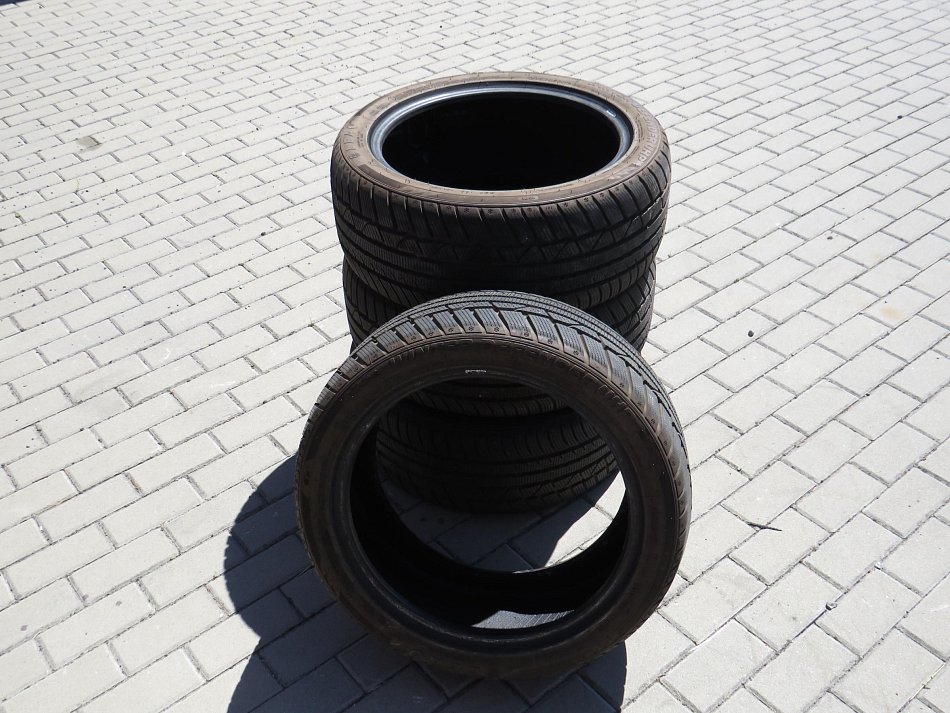 Mercedes-Benz Třída C 1.8CGi  C 180