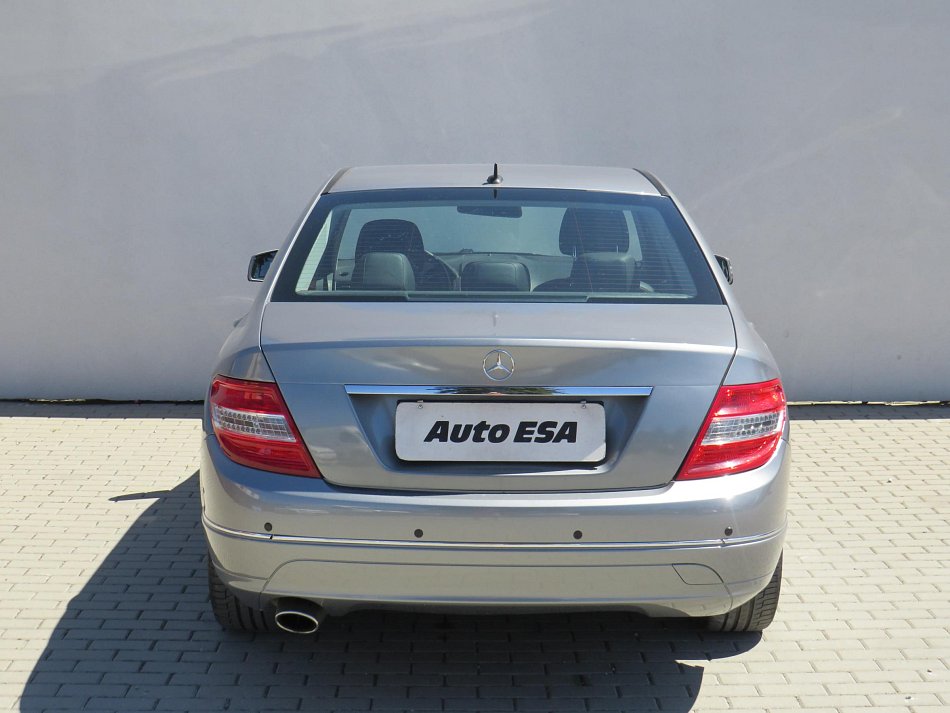 Mercedes-Benz Třída C 1.8CGi  C 180