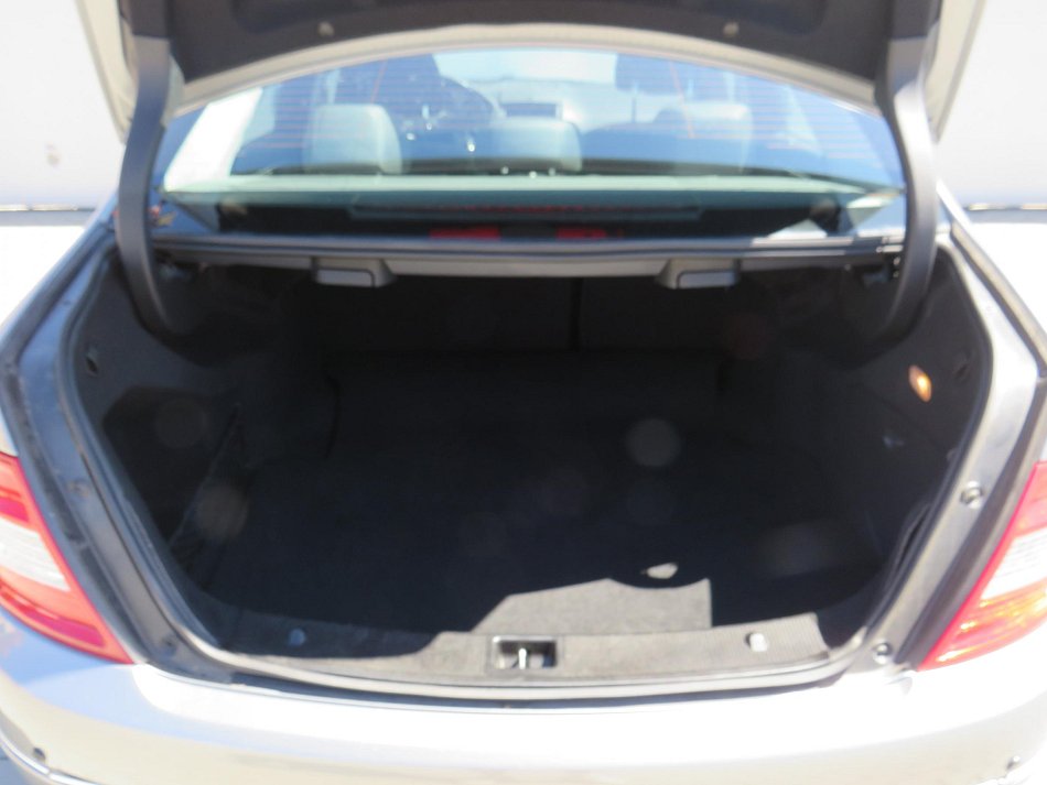 Mercedes-Benz Třída C 1.8CGi  C 180