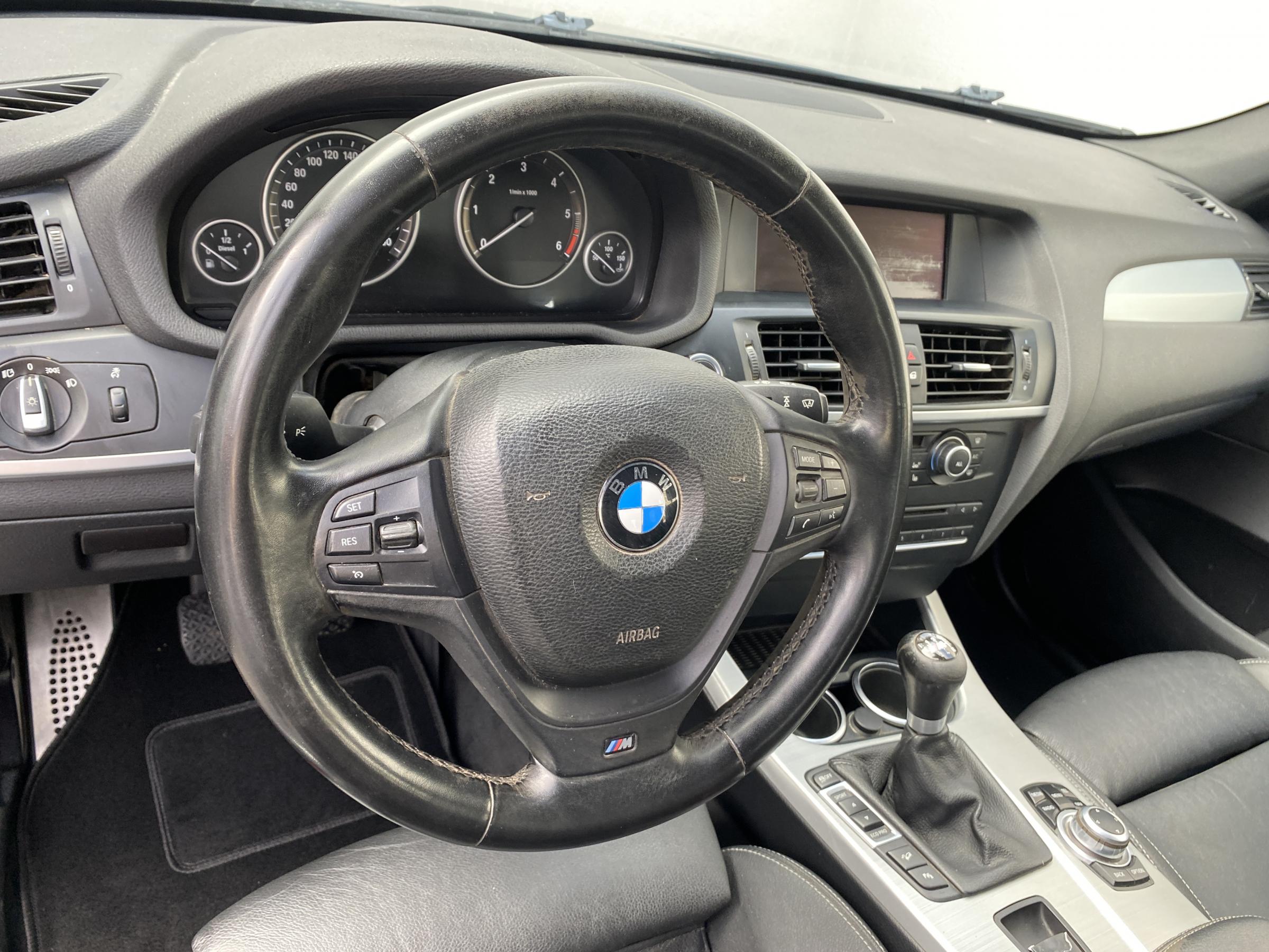 BMW X3, 2012 - pohled č. 15