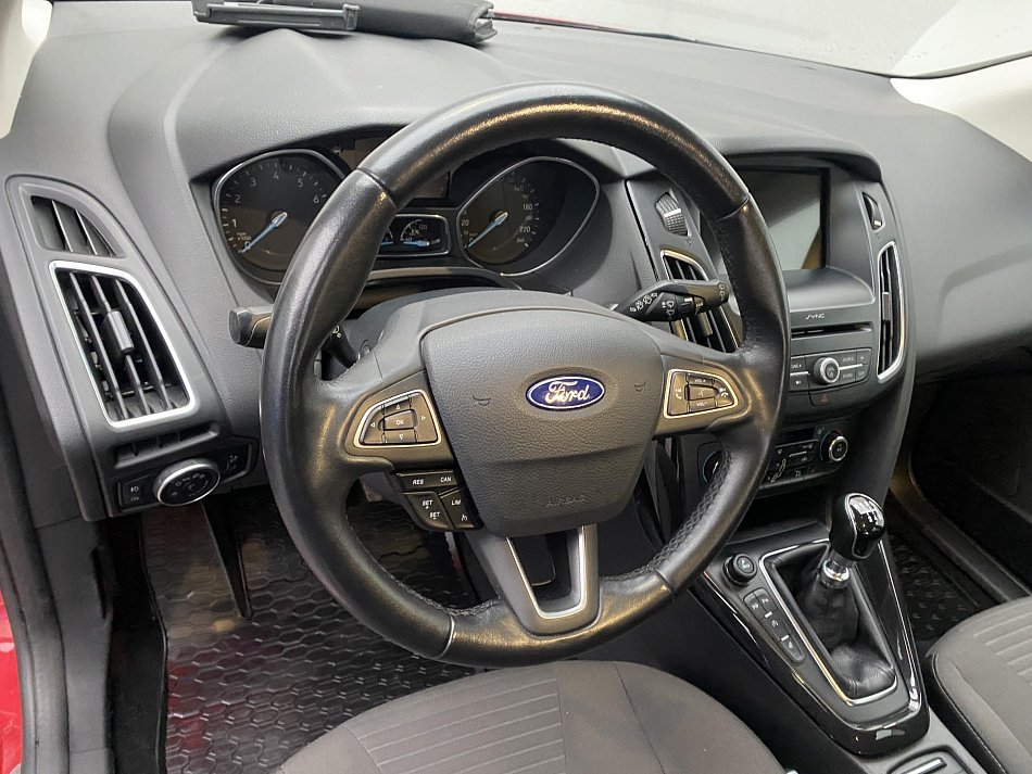 Ford Focus 1.5EB Titanium