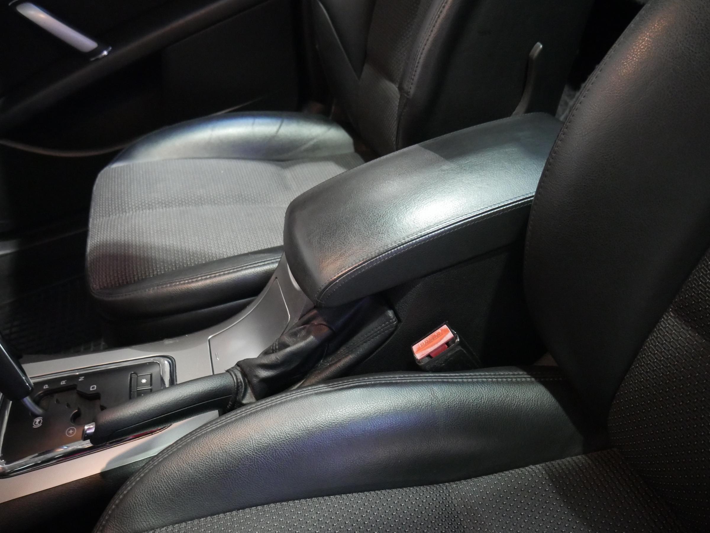 Peugeot 407, 2008 - pohled č. 17