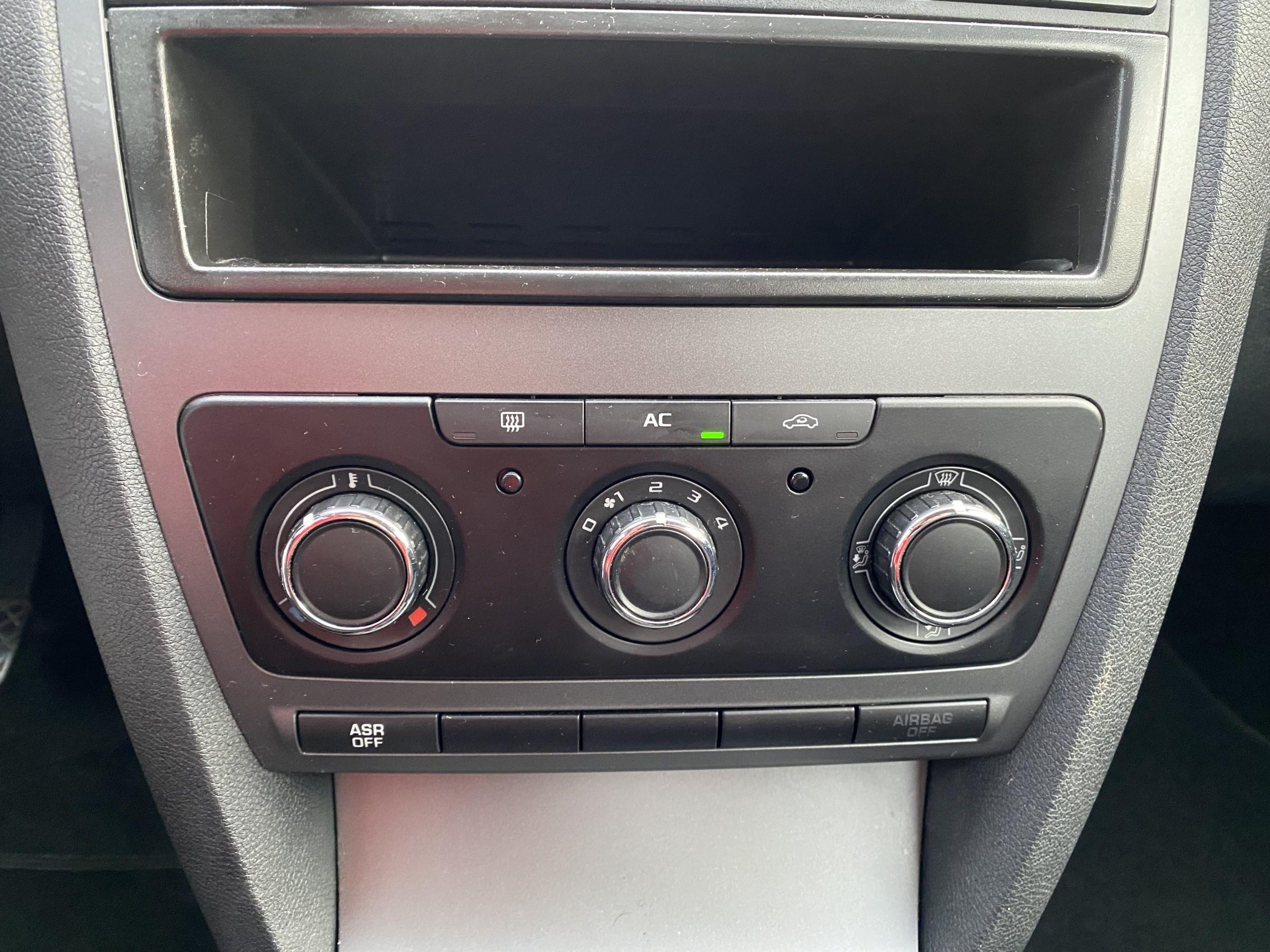 Škoda Octavia II, 2012 - pohled č. 13