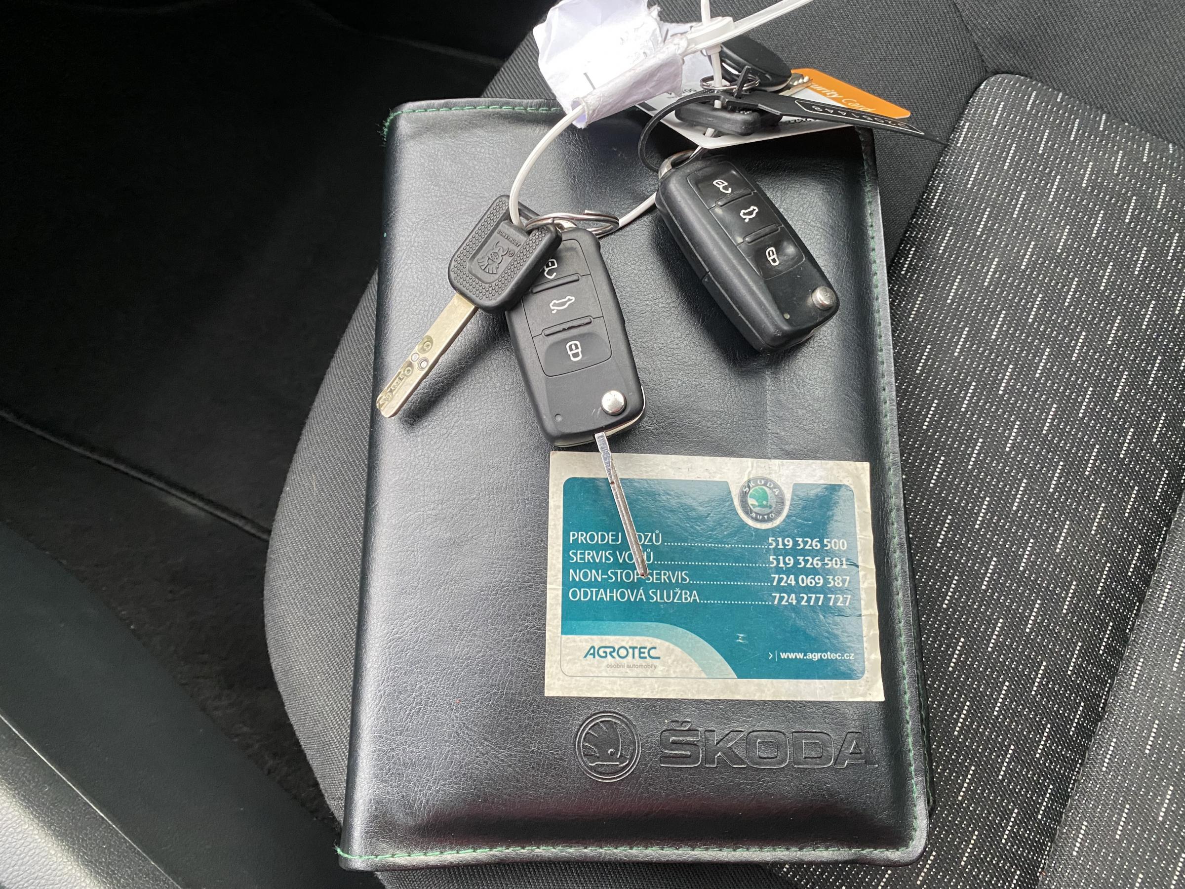 Škoda Octavia II, 2012 - pohled č. 14