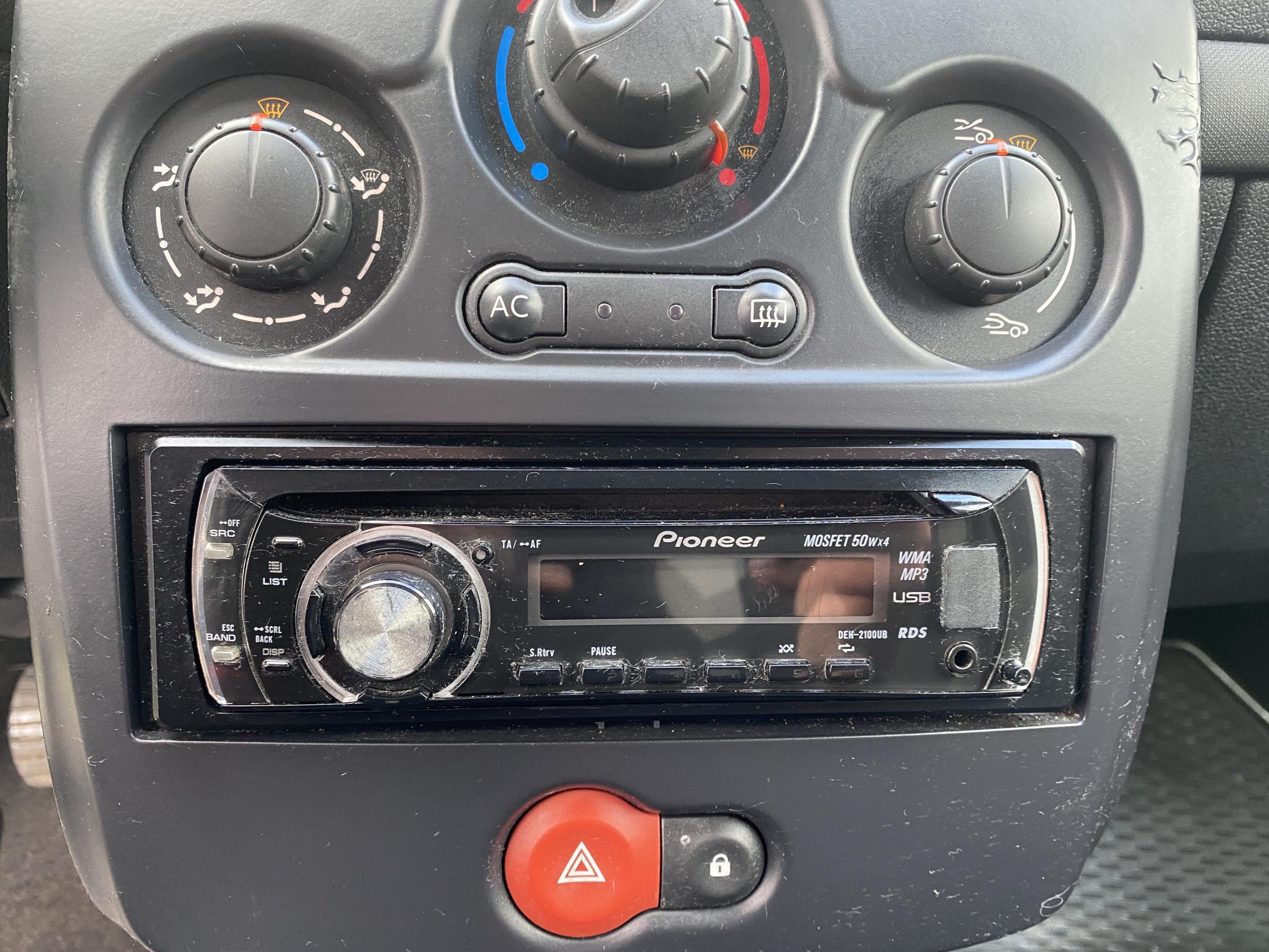 Renault Clio, 2009 - pohled č. 13