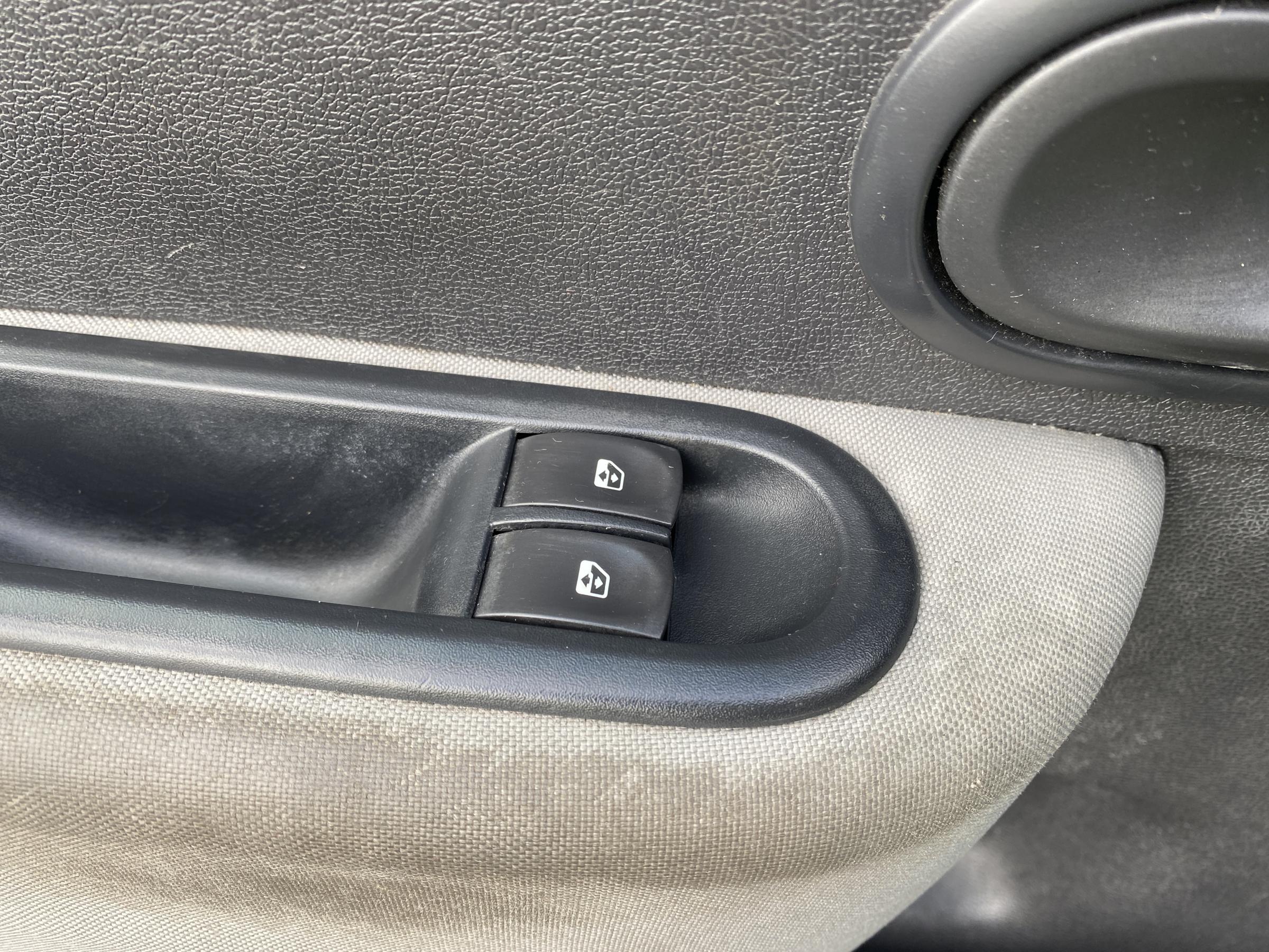 Renault Clio, 2009 - pohled č. 15