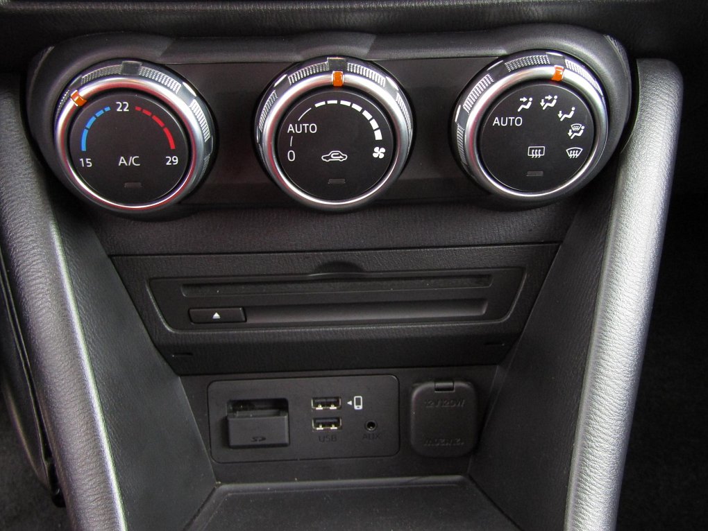 Mazda CX-3 2.0 i 