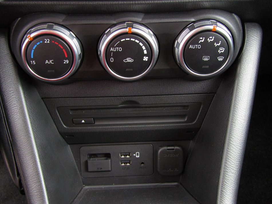 Mazda CX-3 2.0 i 