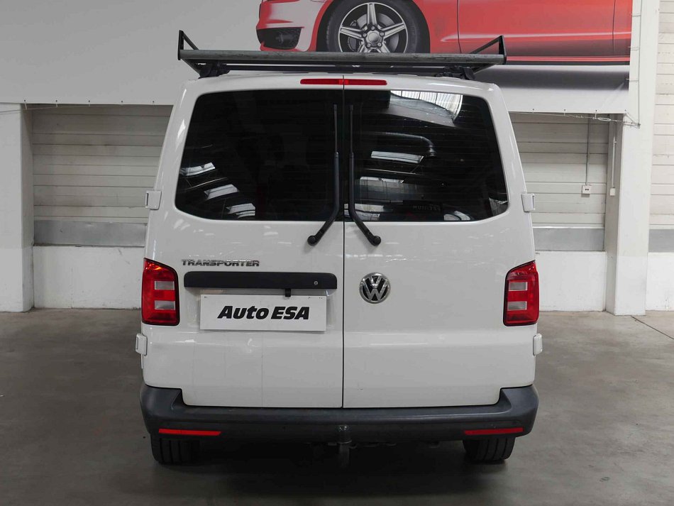 Volkswagen Transporter 2.0TDi  L2 9míst