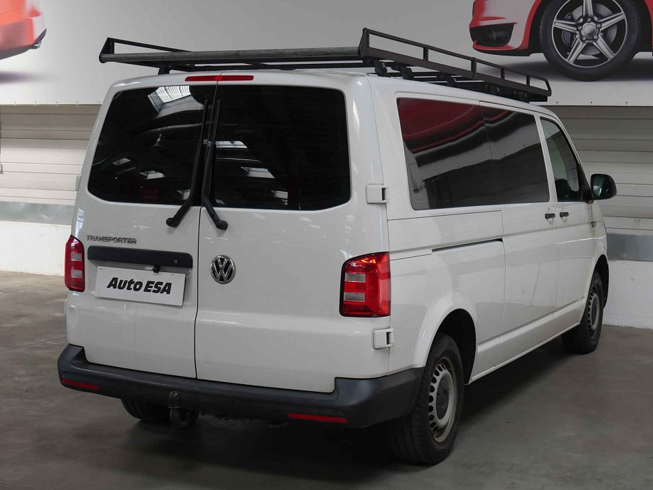 Volkswagen Transporter 2.0TDi  L2 9míst