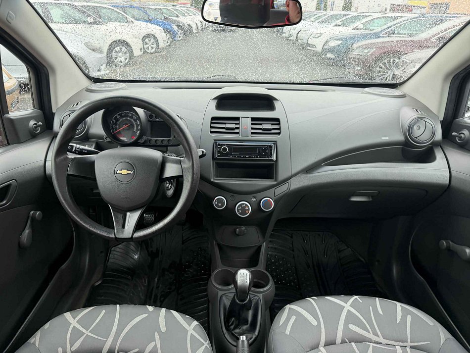 Chevrolet Spark 1.0i 