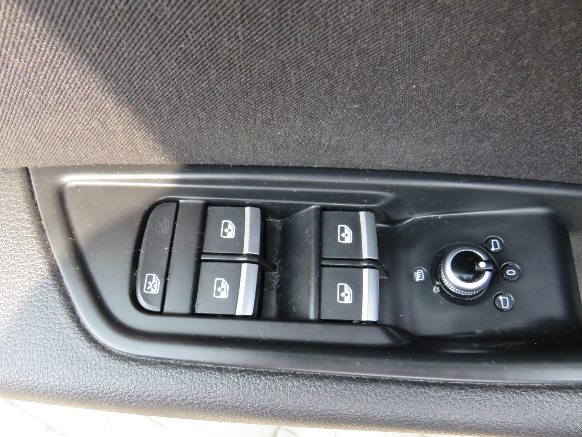 Audi A4, 2016 - pohled č. 12