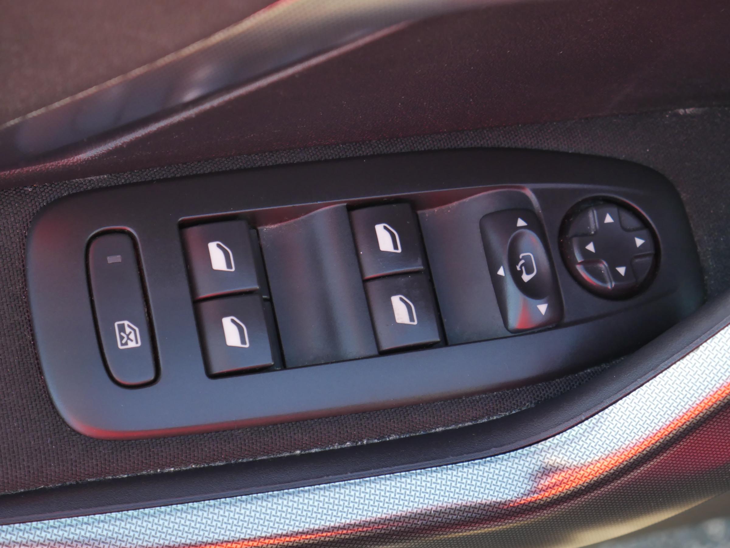 Peugeot 2008, 2018 - pohled č. 19