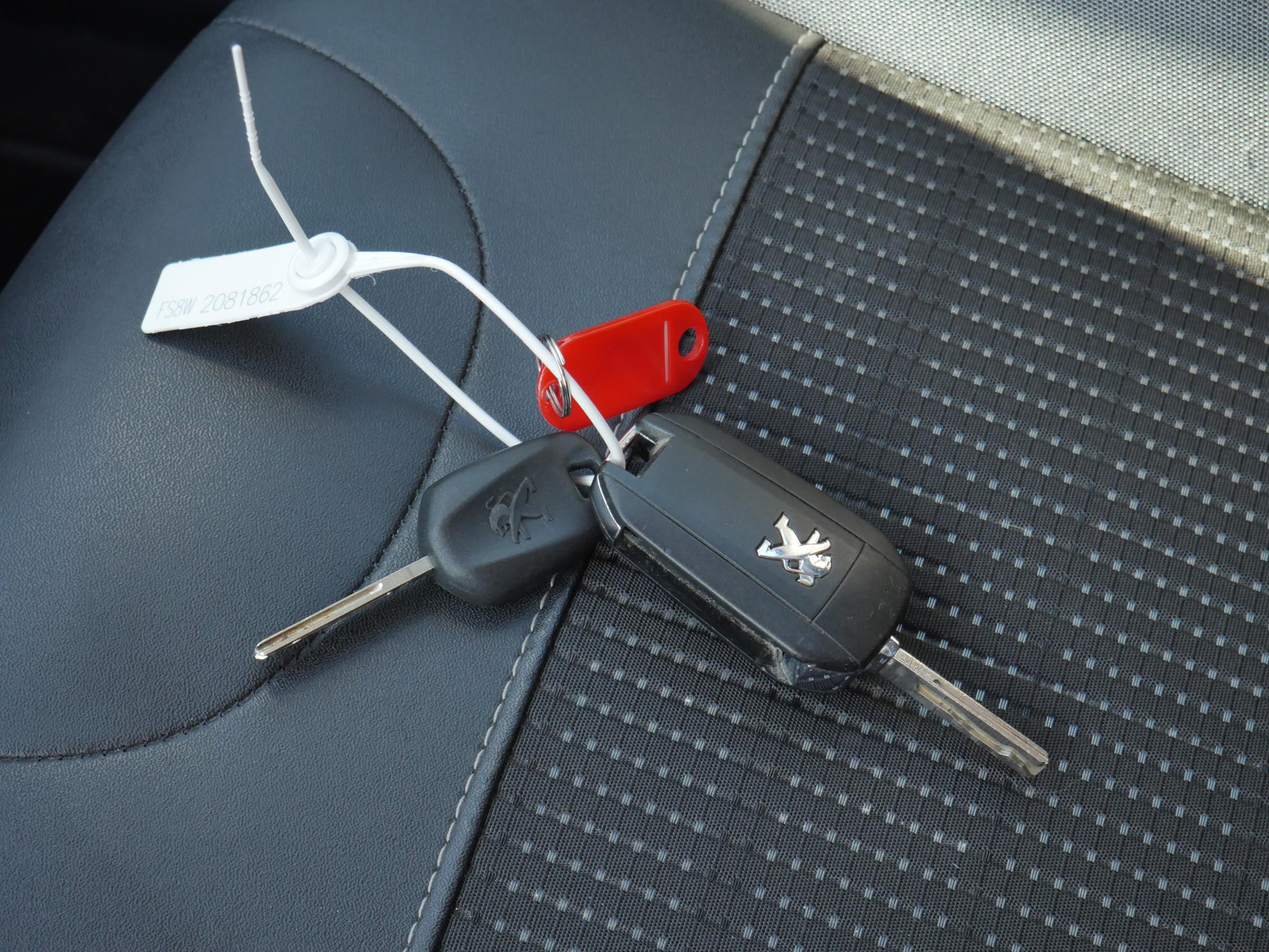 Peugeot 2008, 2018 - pohled č. 20