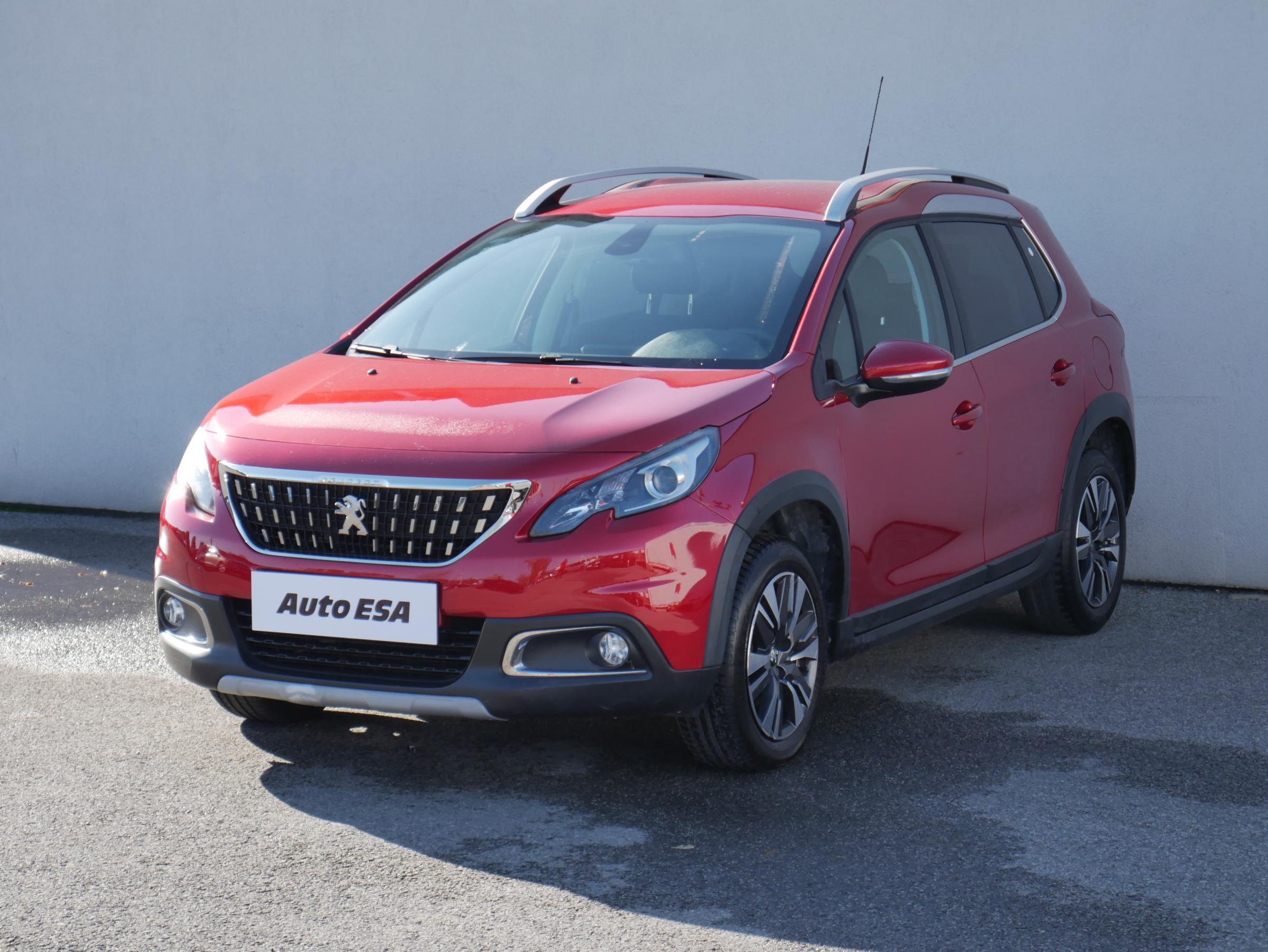Peugeot 2008, 2018 - pohled č. 3