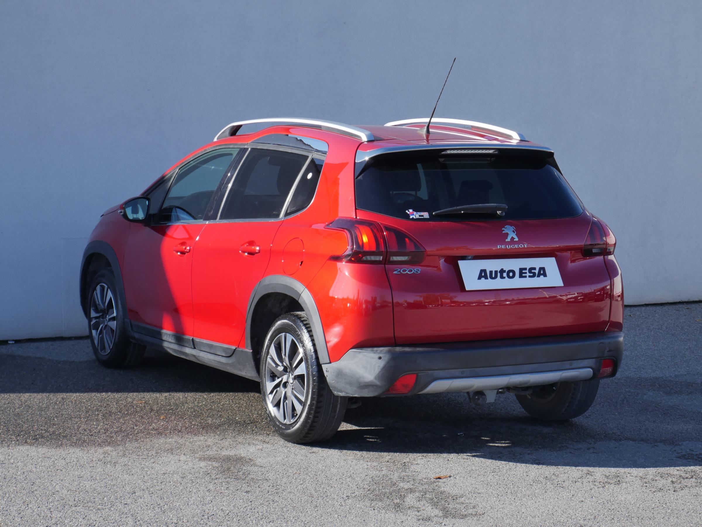 Peugeot 2008, 2018 - pohled č. 6