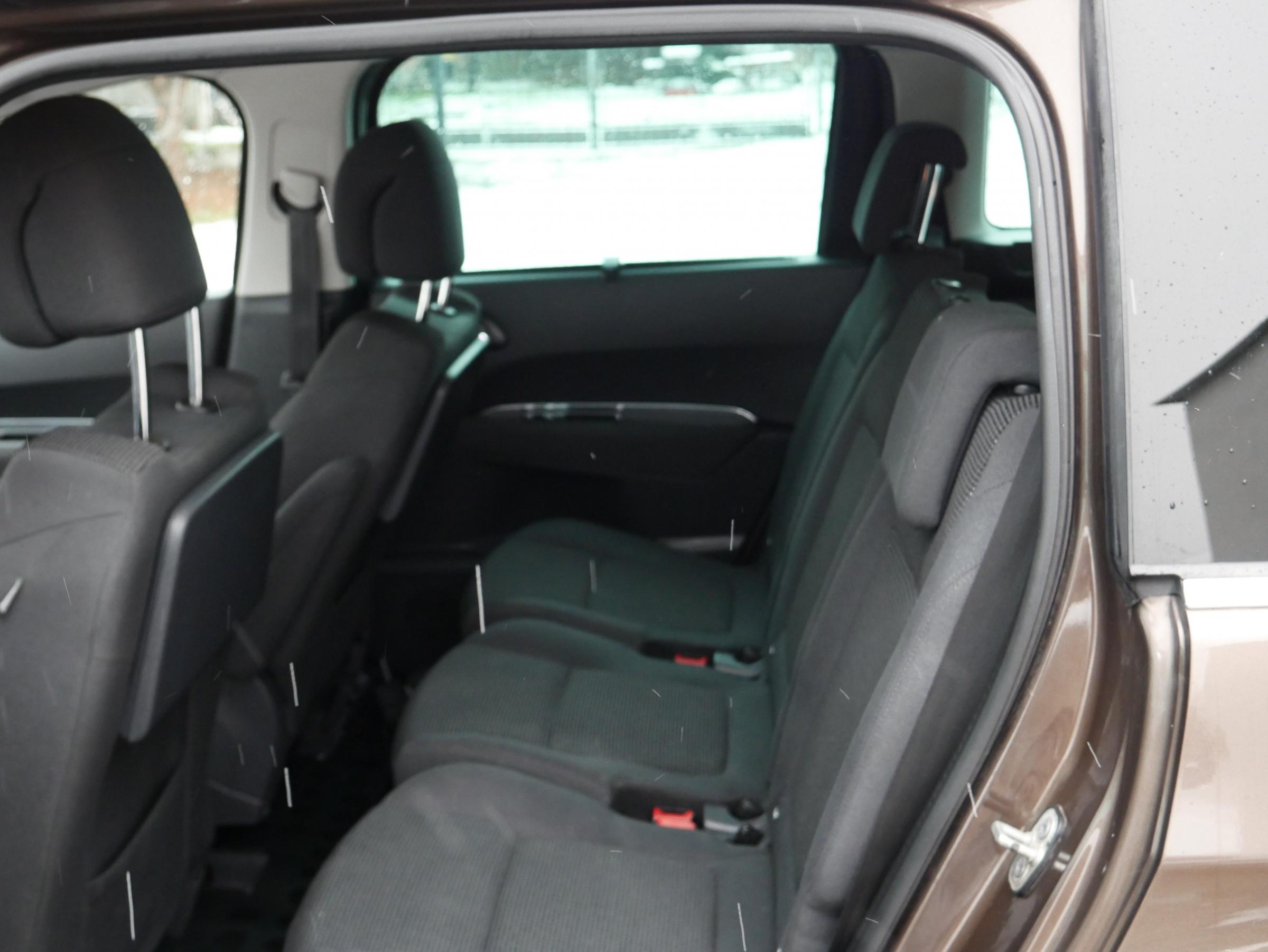 Peugeot 5008, 2015 - pohled č. 10