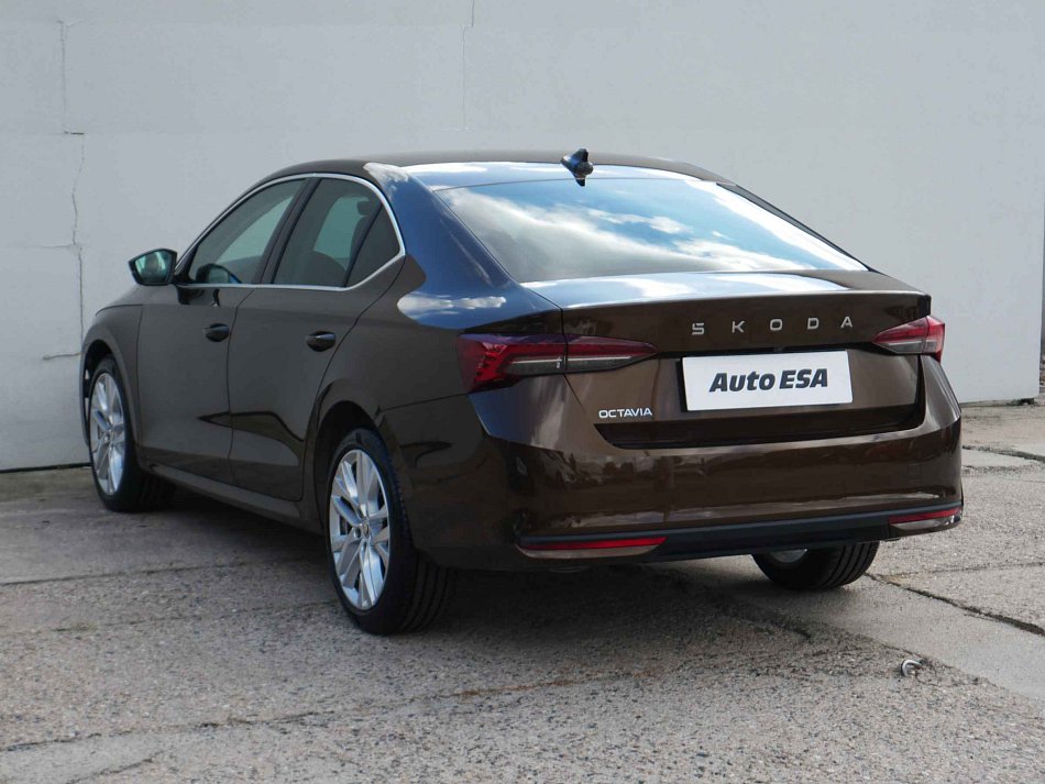 Škoda Octavia IV 1.5 TSi Selection