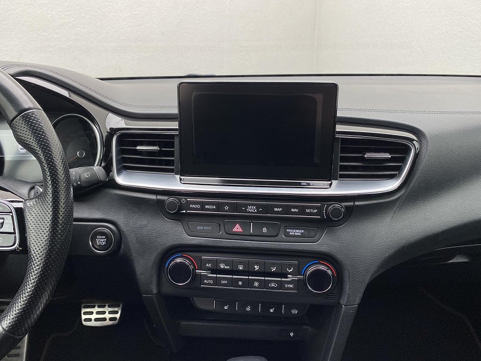 Kia Ceed 1.6 T-GDi  Proceed