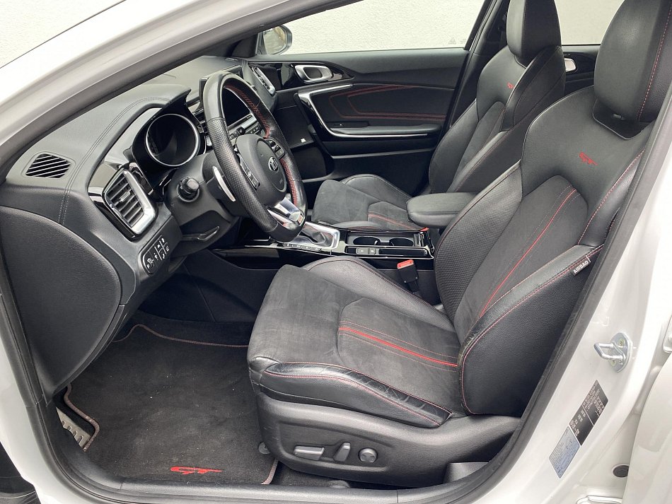 Kia Ceed 1.6 T-GDi  Proceed