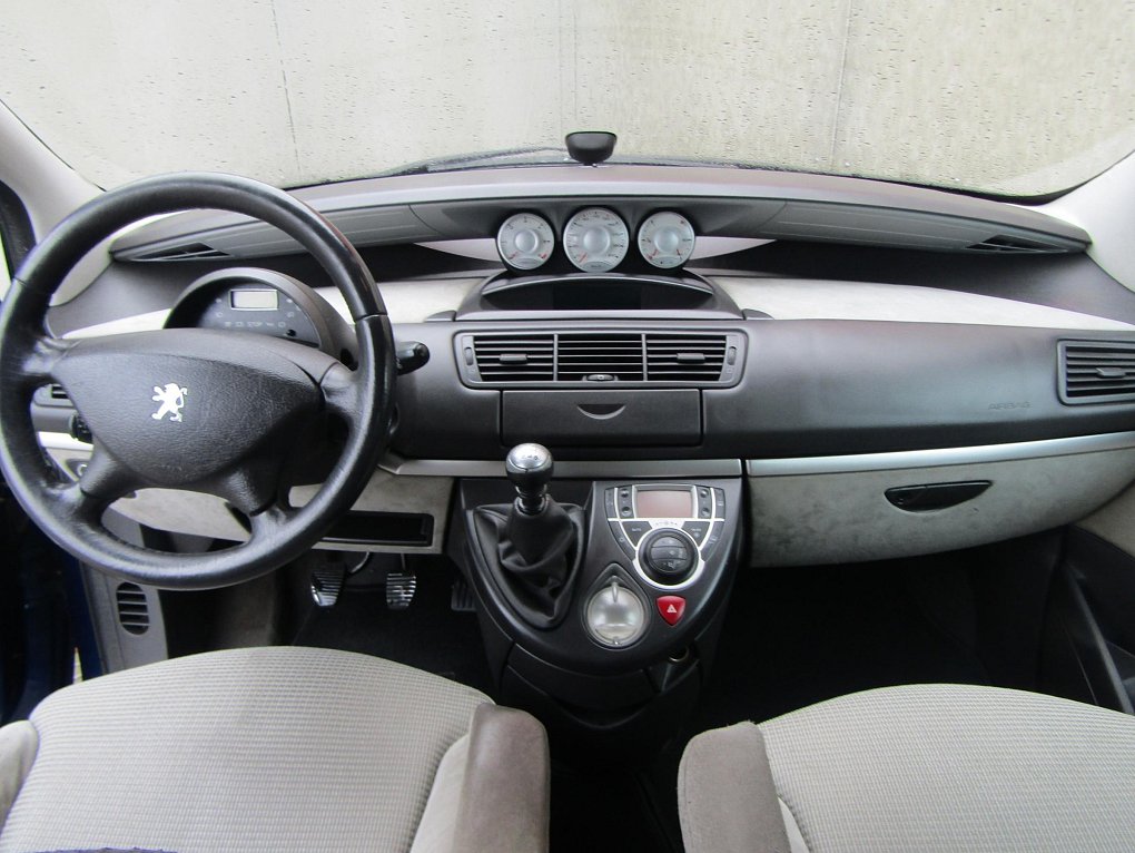 Peugeot 807 2.0 HDi  7Míst