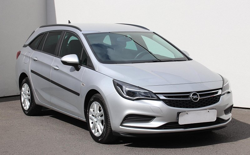 Opel Astra 1.6 CDTi Edition