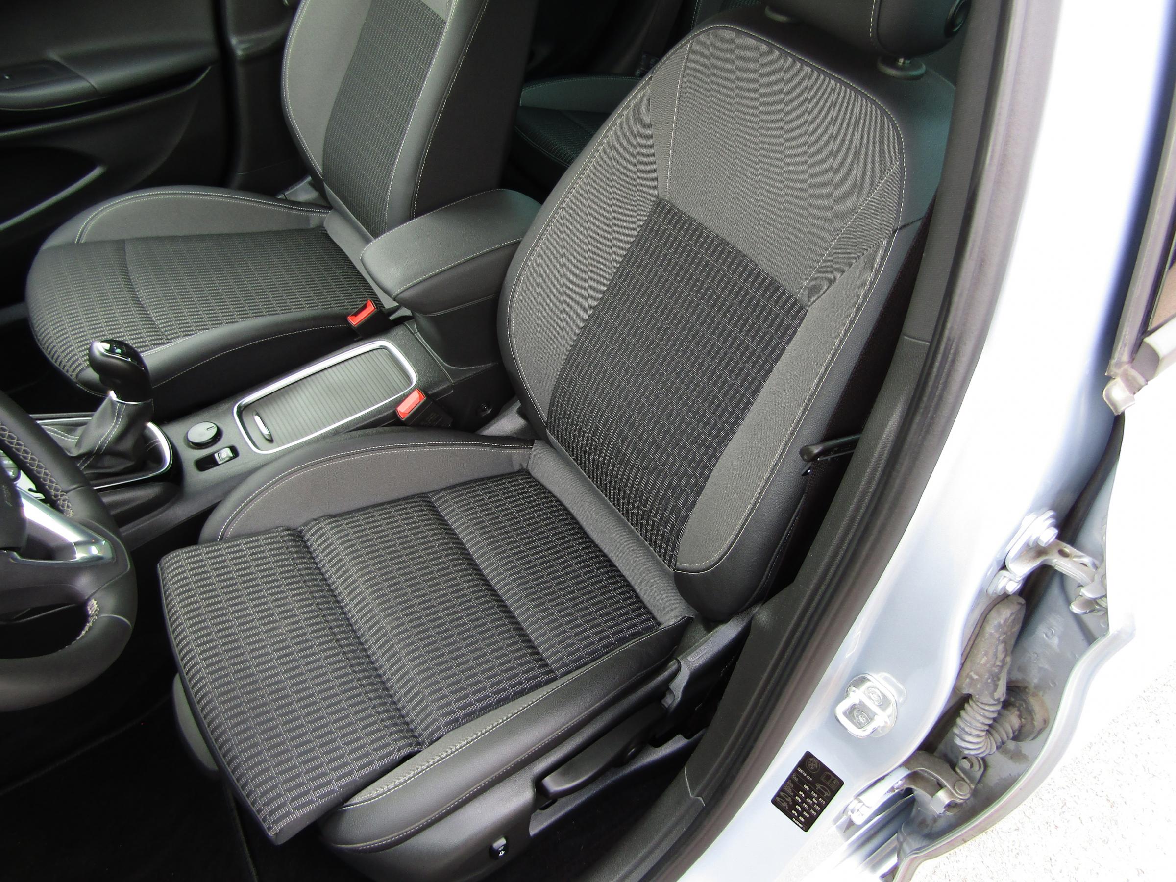 Opel Astra, 2021 - pohled č. 11