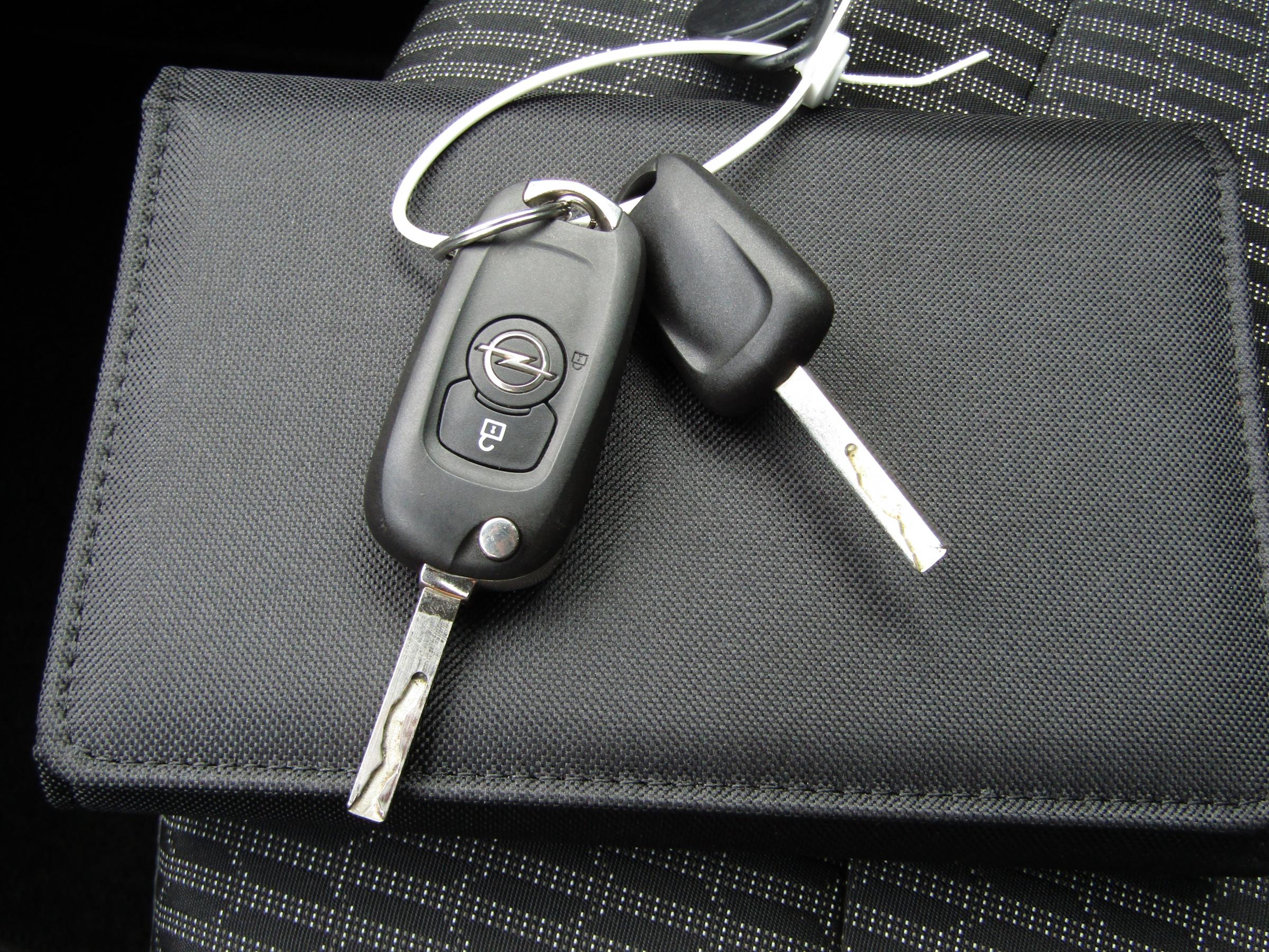 Opel Astra, 2021 - pohled č. 22